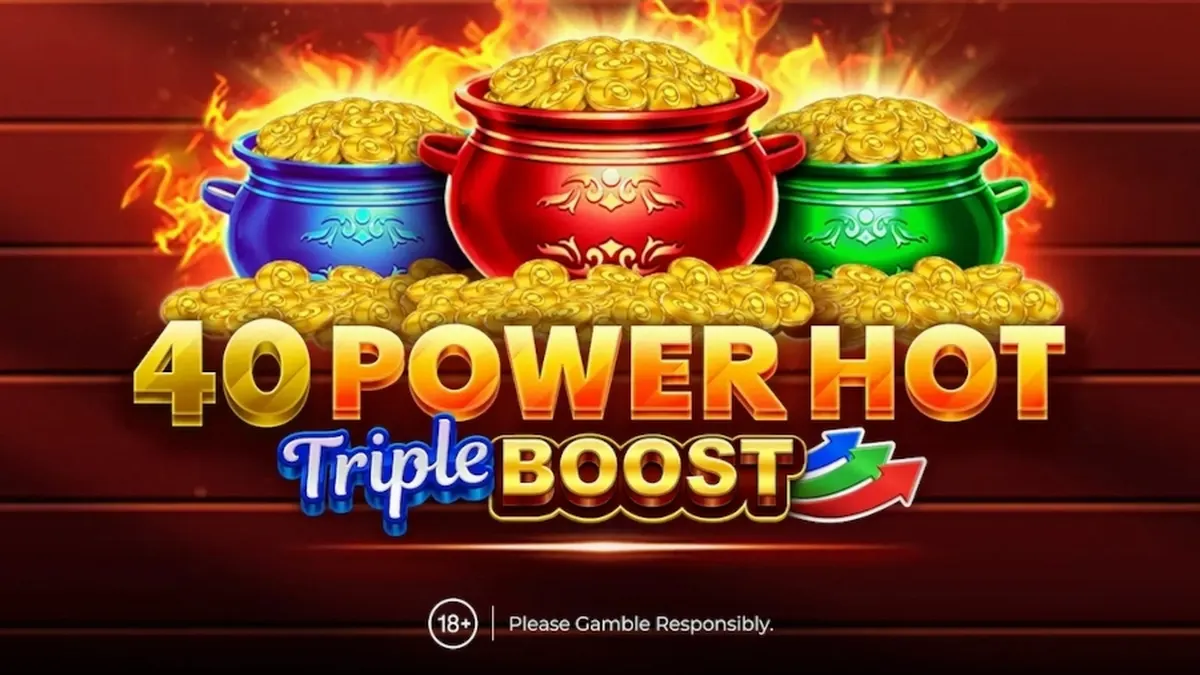 Tampilan visual slot 40 Power Hot Triple Boost dengan nuansa merah dan emas
